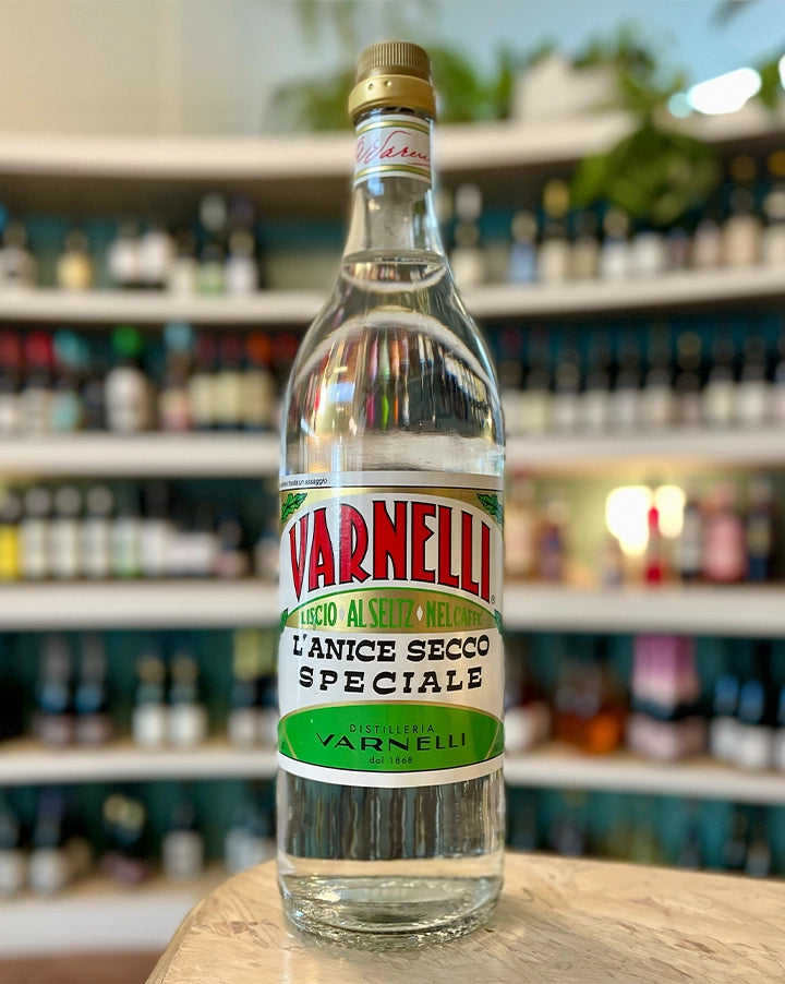 Distilleria Varnelli Liquore L'Anice Secco Speciale Pievebovigliana, Marche