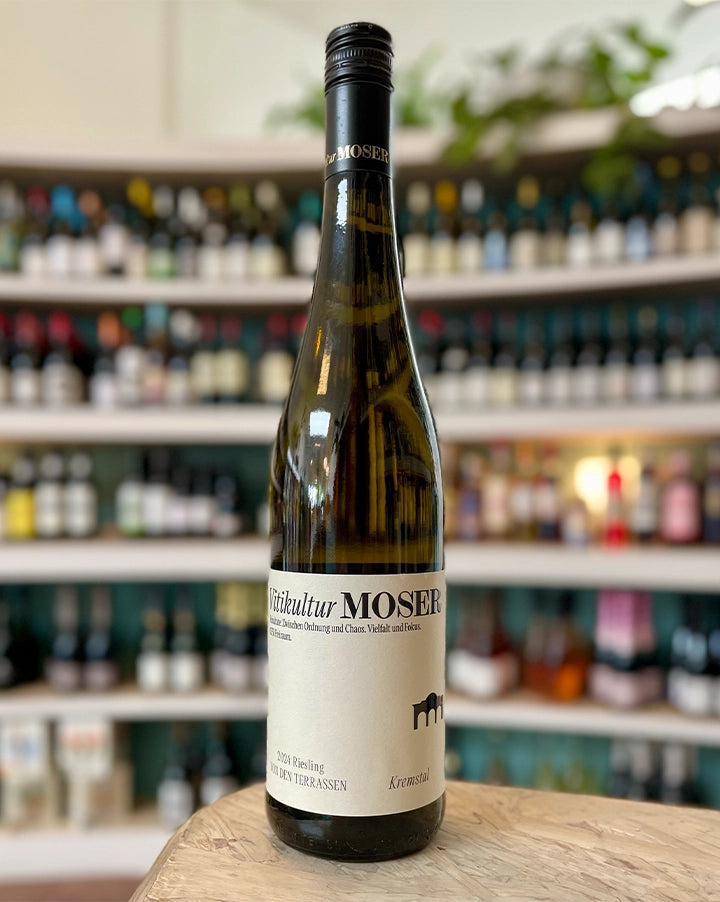 Vitikultur Moser  2024  Riesling von den Terrassen  Kremstal, Austria