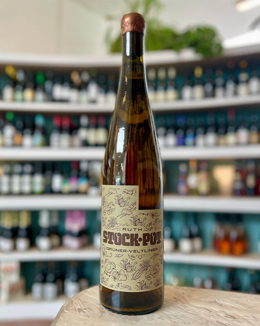 Ruth Lewandowski  'Stock Pot'  2023  Skin Contact Grüner Veltliner  Las Cimas Vineyard  Russian River Valley